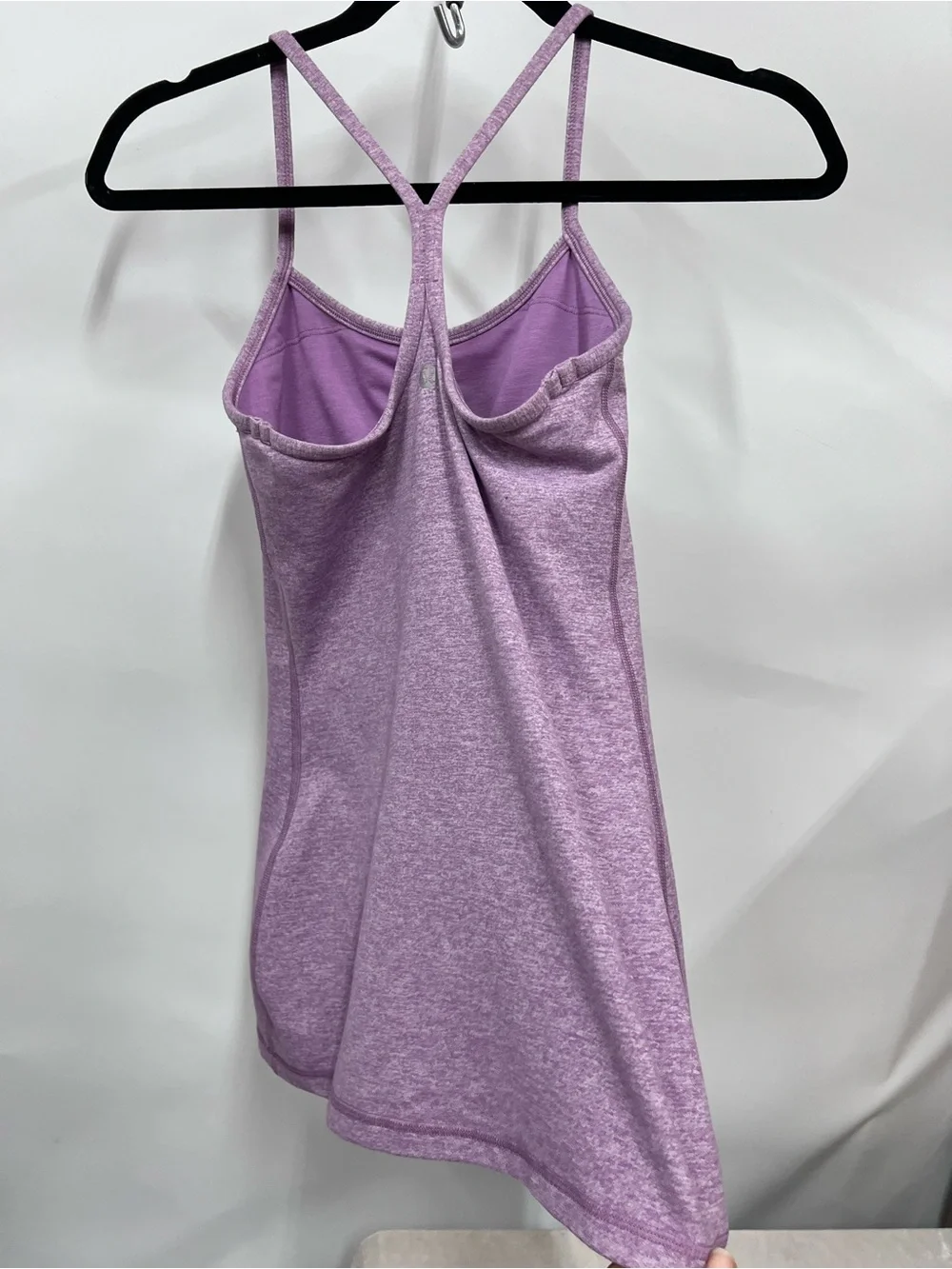 Lululemon Lavender purple Cami tank top 4 athletic built in bra pads missing